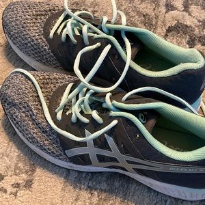 New asic running shoes